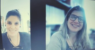 Em uma imagem da tela do computador, está a imagem da estudante Beatriz, e, à direita, da professora Claudia